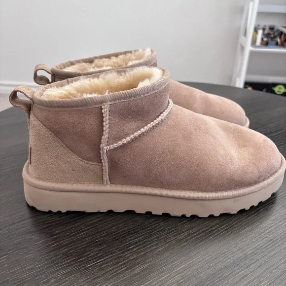 UGG Cream Shearling-Lined Ankle Boot - Picture 3 of 7